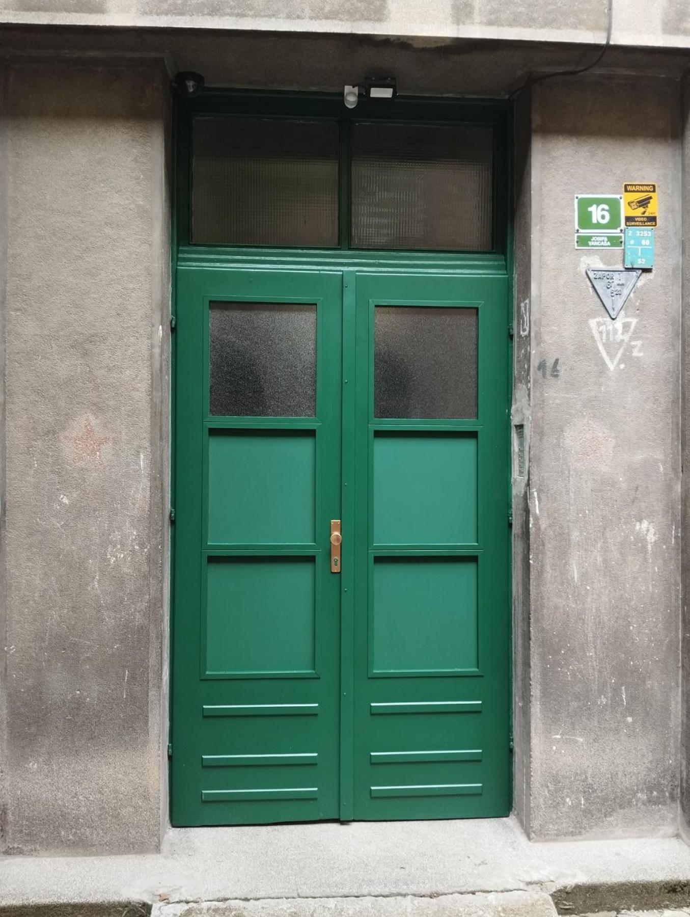 Potkrovlje U Centru SJJ Buitenkant foto